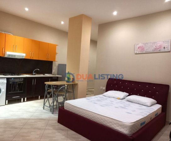 Tirane, shitet  2 garsoniere 1+1 Kati 0, 82 m² 160.000 € (Kodra e Diellit)