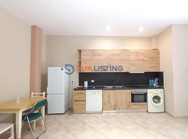 Tirane, shitet  2 garsoniere 1+1 Kati 0, 82 m² 160.000 € (Kodra e Diellit)