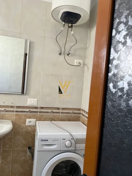 Tirane, jepet me qera apartament 1+1+Ballkon Kati 5, 60 m² 550 € (RRUGA MINE PEZA)