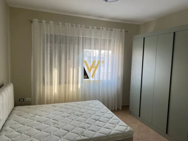 Tirane, jepet me qera apartament 1+1+Ballkon Kati 5, 60 m² 550 € (RRUGA MINE PEZA)