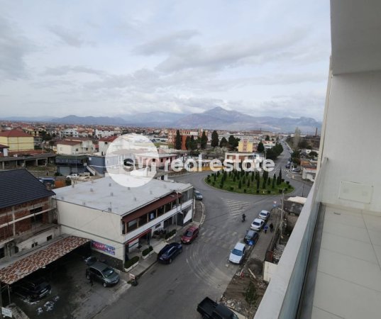 Shkoder, shitet apartament 2+1+Ballkon Kati 5, 110 m² (AFER POLICISE)