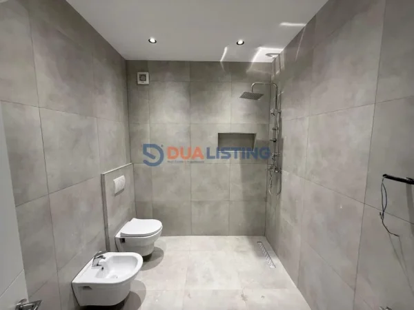 Tirane, shitet apartament 3+1 Kati 8, 172 m² 290.000 € (Urban Gate Astir)