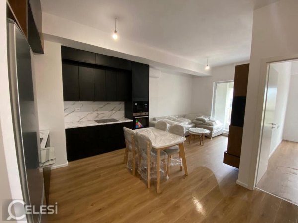 Tirane, jepet me qera apartament 1+1+Ballkon Kati 7, 68 m² 450 € (ALI DEMI)