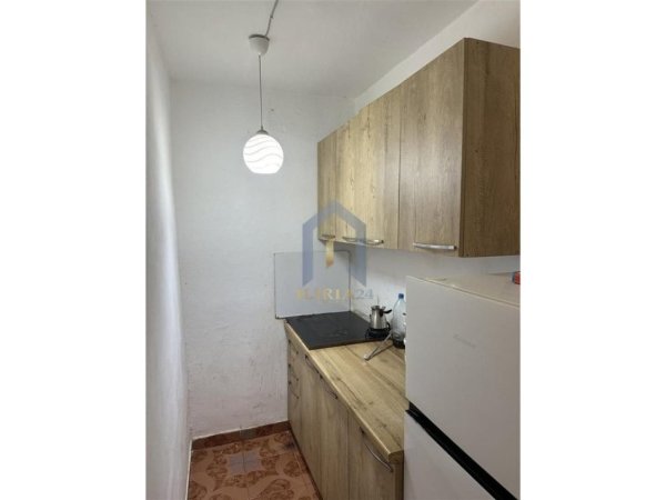 Shqiperi, shitet garsonier 1+1 Kati 1, 28 m² 55.000 € (Kongresi i Manastirit)
