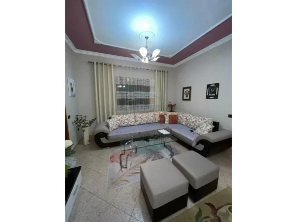 Durres, shitet apartament 4+1+Aneks+Ballkon Kati 1, 138 m² 210.000 € 