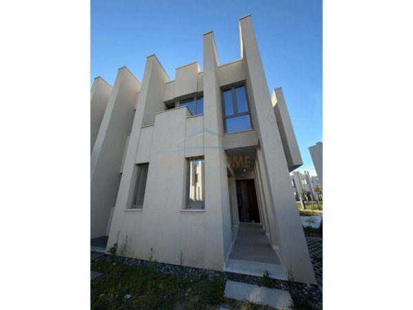 Tirane, jap me qera apartament 2 Katshe Kati 2, 402 m² 2.500 € (LIQENI I THATE)