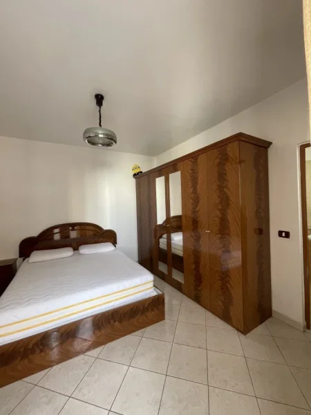 Tirane, jepet me qera apartament 2+1+Ballkon Kati 5, 100 m² 500 € (Rruga teodor keko)