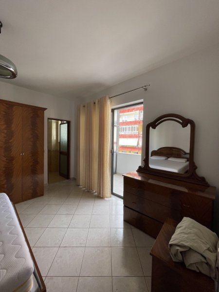 Tirane, jepet me qera apartament 2+1+Ballkon Kati 5, 100 m² 500 € (Rruga teodor keko)