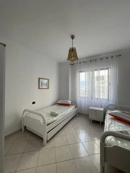 Tirane, jepet me qera apartament 2+1+Ballkon Kati 5, 100 m² 500 € (Rruga teodor keko)