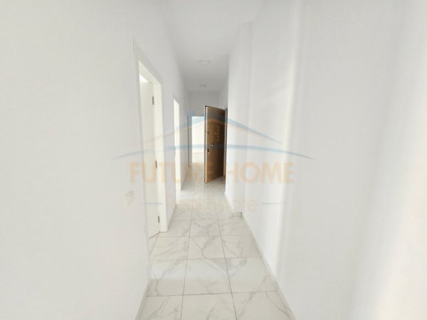 Tirane, jepet me qera apartament 2+1 Kati 3, 111 m² 1.000 € (Rruga e Kavajes, Mbrapa SQ21)