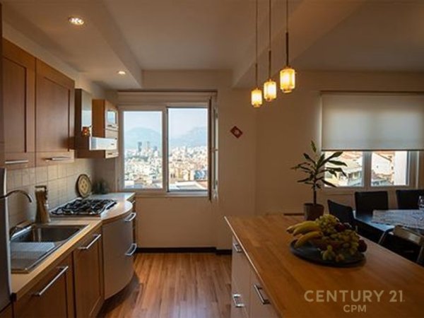 Tirane, jepet me qera apartament Dublex Kati 3, 257 m² 1.200 € (Kodra e Diellit)