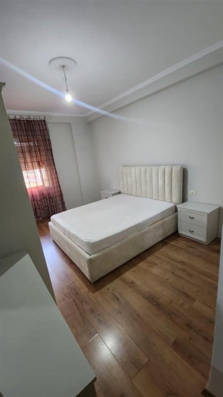 Tirane, jepet me qera apartament 1+1 Kati 3, 63 m² 450 € (ASTIR)