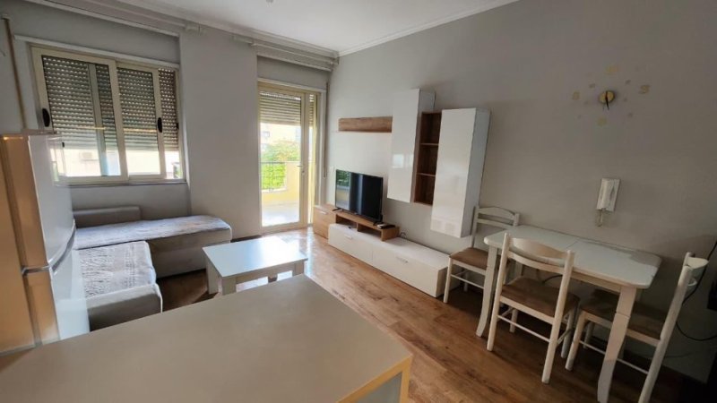 Tirane, jepet me qera apartament 1+1 Kati 3, 63 m² 450 € (ASTIR)