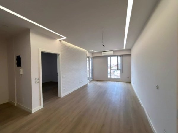 Tirane, shitet apartament 2+1 , 96 m² 273.000 € (shkolla e kuqe)