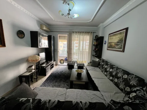 Tirane, jepet me qera apartament 2+1+Ballkon Kati 3, 120 m² 570 € (Astir)