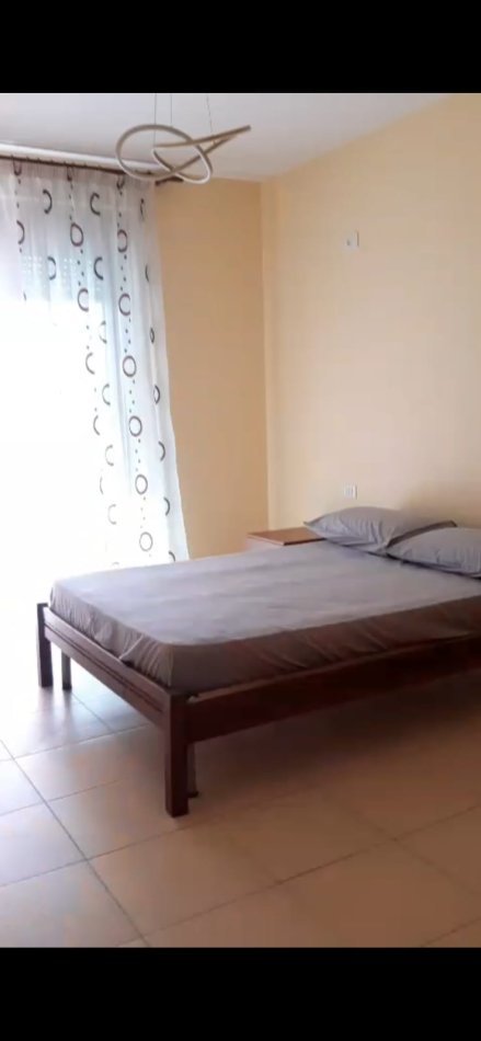 Tirane, jepet me qera apartament 2+1+Ballkon Kati 7, 112 m² 700 € (Ngjitur me Ring Center)
