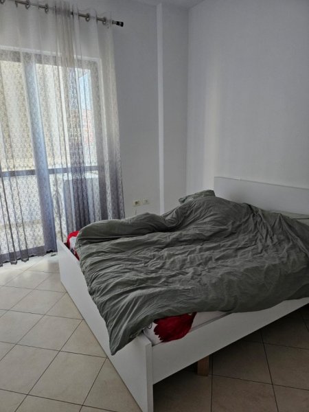 Tirane, shitet apartament 1+1+Ballkon Kati 4, 48 m² 105.000 € (Rruga e Kavajes prane pasticeri Nela ,Rruga Vace Zela , prane Globe)