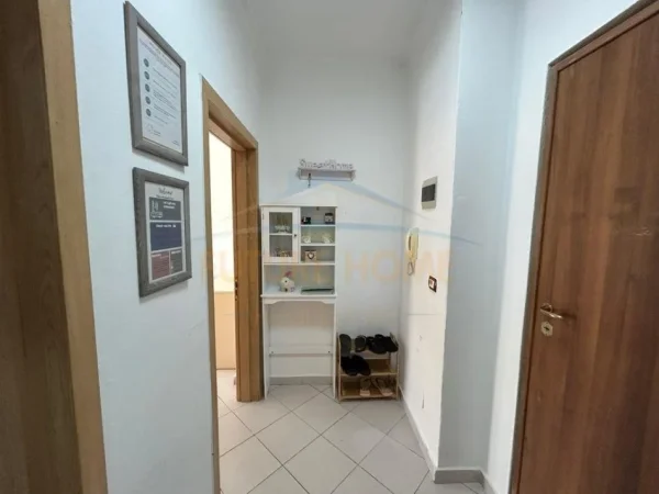 Durres, jepet me qera apartament 1+1 Kati 3, 58 m² 300 € 