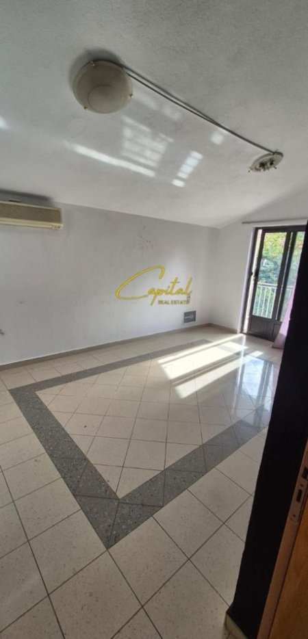 Tirane, jepet me qera Vile 2+1 Kati 2, 240 m² 1.300 € (SELVIA)