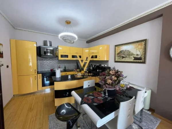 Tirane, shitet apartament 2+1+Ballkon Kati 7, 110 m² 210.000 € (DON BOSKO)