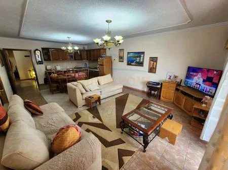 Tirane, shitet apartament 3+1 Kati 7, 163 m² 330.000 € 