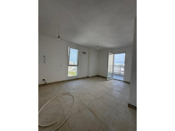 Tirane, shitet apartament 1+1+Ballkon Kati 7, 71 m² 78.000 €