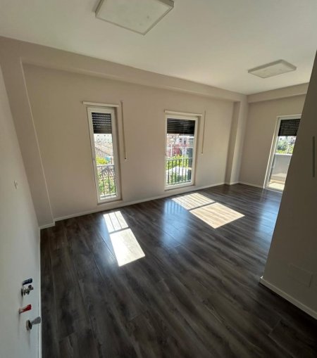 Tirane, shitet apartament 2+1+Ballkon , 106 m² 210.000 € (Rruga Panorama, pranë Hipotekës)