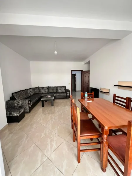 Tirane, jepet me qera apartament 2+1+Ballkon Kati 7, 100 m² 500 € (Astir)