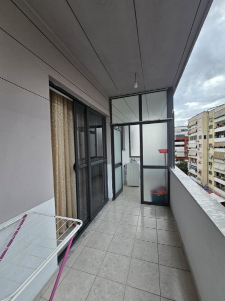 Tirane, jepet me qera apartament 2+1+2 wc +2Ballkone  Kati 4, 110 m² 50.000 lekë në ASTIR PRANË RRUGES KRYESORE