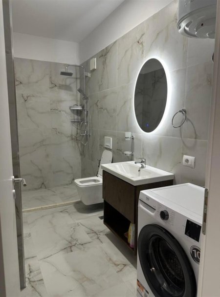 Tirane, jepet me qera apartament 2+1+Ballkon Kati 8, 100 m² 1.000 € 