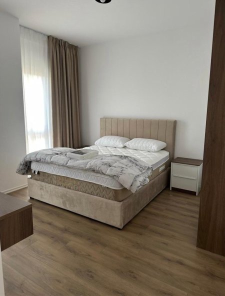 Tirane, jepet me qera apartament 2+1+Ballkon Kati 8, 100 m² 1.000 € 