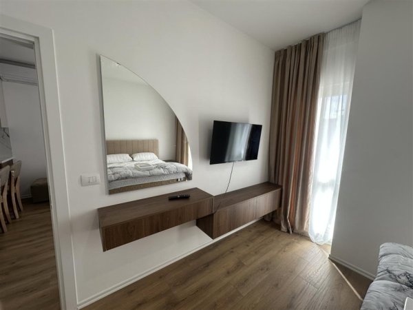 Tirane, jepet me qera apartament 2+1+Ballkon Kati 8, 77 m² 1000 € (Zogu i Zi)