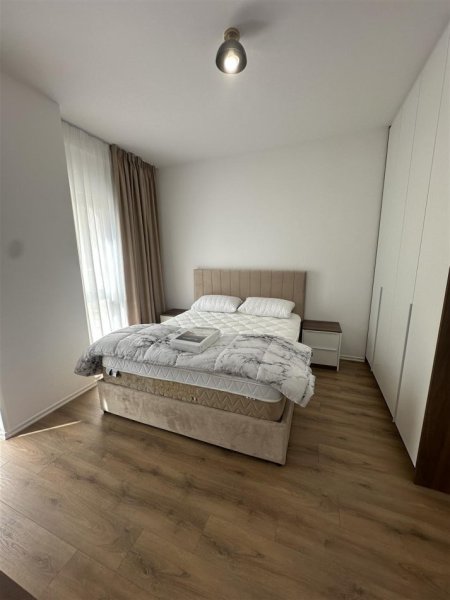 Tirane, jepet me qera apartament 2+1+Ballkon Kati 8, 77 m² 1000 € (Zogu i Zi)