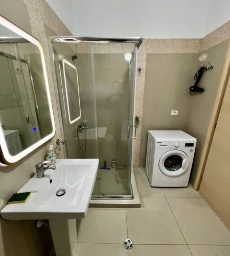 Tirane, shitet apartament 2+1+Ballkon Kati 8, 88 m² 142.003 € (Misto Mame)