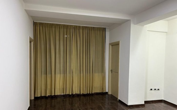Tirane, shitet apartament 1+1+Ballkon , 70 m² 210.000 € (Blloku)