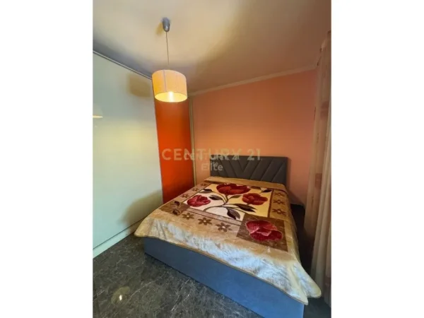 Tirane, jepet me qera apartament 2+1 Kati 2, 90 m² 600 € (Selite)