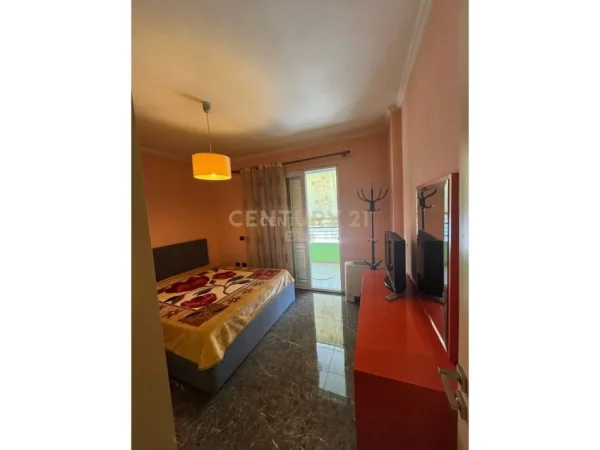 Tirane, jepet me qera apartament 2+1 Kati 2, 90 m² 600 € (Selite)