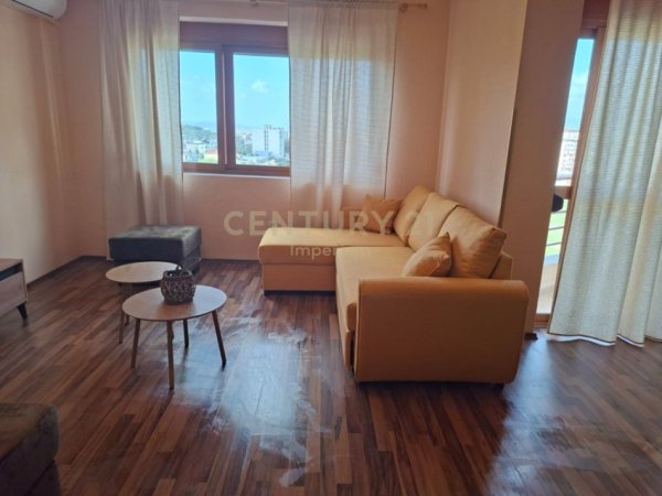 Tirane, jepet me qera apartament 2+1 Kati 6, 110 m² 500 € (Yzberish)