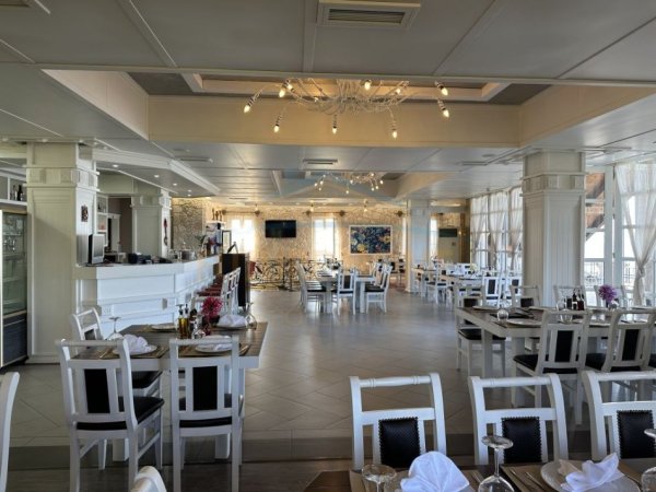 Tirane, shitet hotel Kati 0, 2.000 m² 3.000.000 € (Dajt)