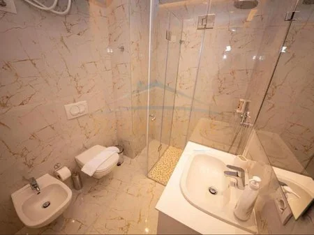 Tirane, shitet apartament 1+1 Kati 4, 216 m² 895.000 € 