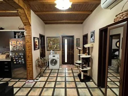 Tirane, shitet apartament 3+1 Kati 3, 122 m² 170.000 € 