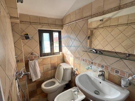 Tirane, shitet apartament 3+1 Kati 3, 122 m² 170.000 € 