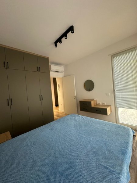 Tirane, jepet me qera apartament 1+1 Kati 2, 60 m² 400 € 