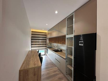 Tirane, shitet apartament 2+1 Kati 1, 136 m² 215.000 € 