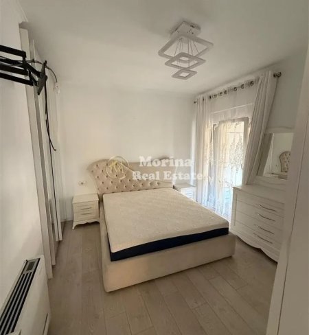 Tirane, jepet me qera apartament 2+1 Kati 7, 117 m² 1.000 € (Xhamllik)
