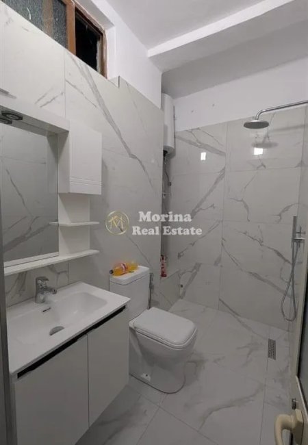 Tirane, jepet me qera shtepi 1+1 Kati 2, 50 m² 250 € (Rruga Gaqo Tashko)