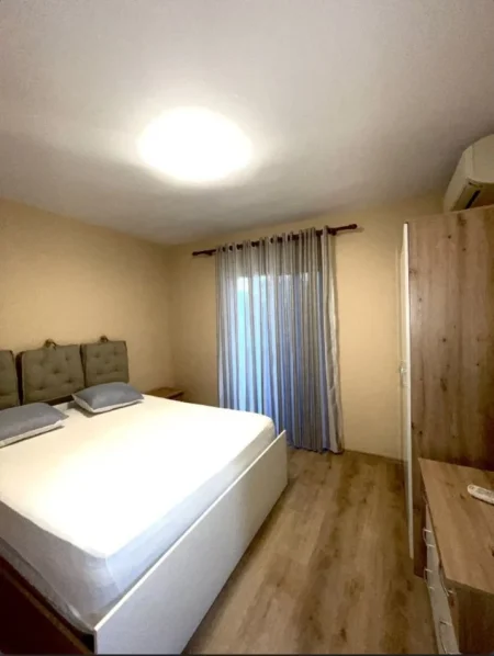 Tirane, jepet me qera apartament 2+1 Kati 2, 78 m² 600 € (21 dhjetori)