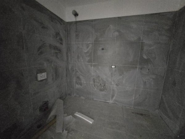 Tirane, shitet apartament 1+1 Kati 1, 73 m² 130.000 € (LAPRAKE)