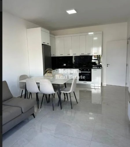 Tirane, jepet me qera apartament 2+1 Kati 3, 103 m² 600 € (Unaza e Madhe)