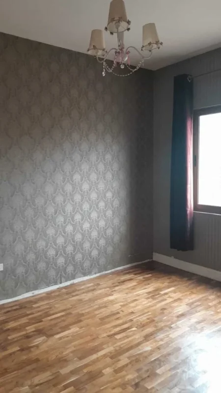 Tirane, jepet me qera Vile 3 Katshe , 450 m² 1.500 € (allais)